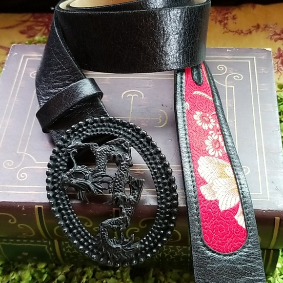 STREETS AHEAD Red Oriental Fabric Inset Black Leather Artsy Dragon Buckle Belt - Picture 14 of 16